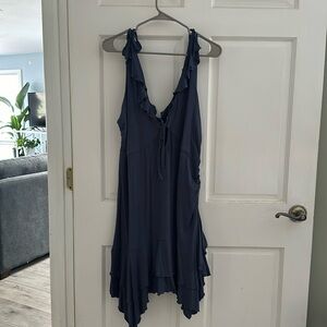 💙 Gorgeous handkerchief hem Wild Fable Dress